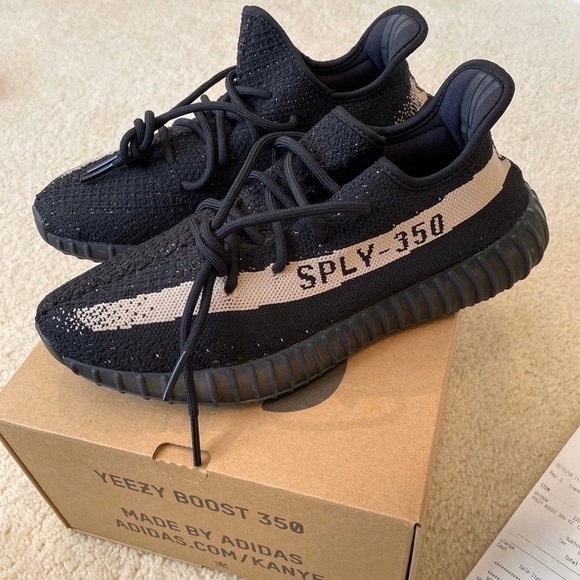 Yeezy Other - Yeezy 350 V2 Oreo